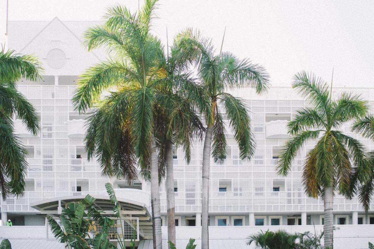 Palm Heights Hotel George Town Eksteriør billede